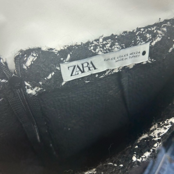 Zara Monochrome Checkered Mini XS Skirt - Picture 3 of 3